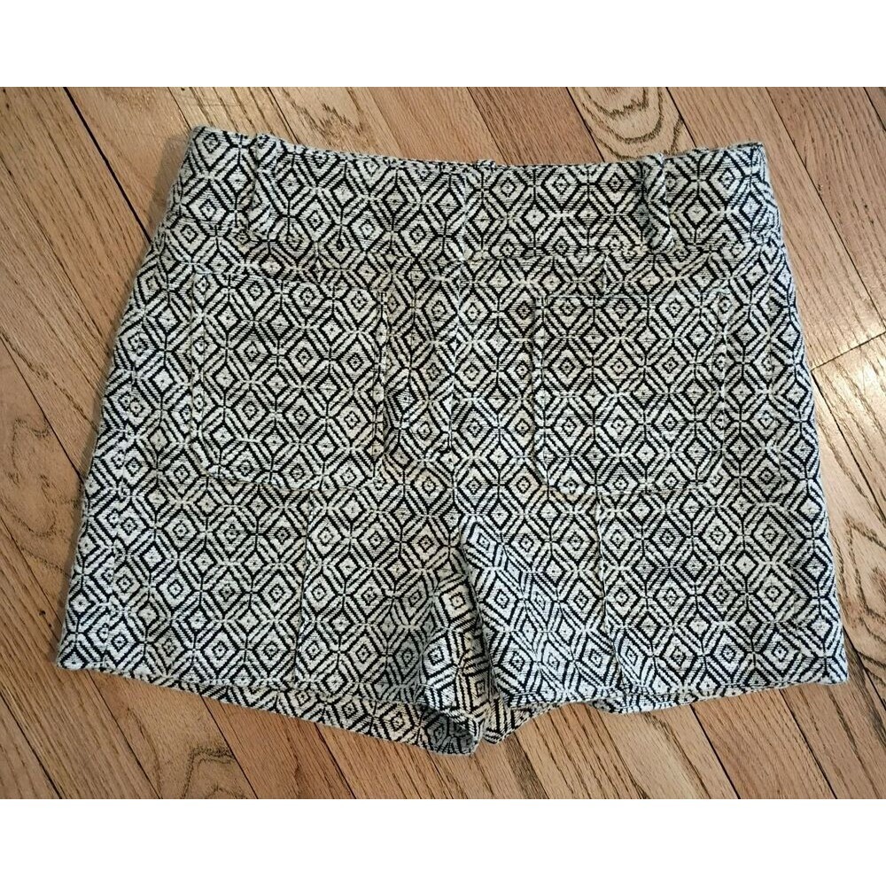 Ann Taylor Loft Women's Size 4 Cotton Blend Shorts Textured Diamond Pattern